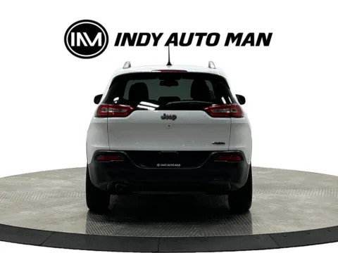 More photos of 2018 Jeep Cherokee Latitude Plus at Indy Auto Man - Westfield, IN