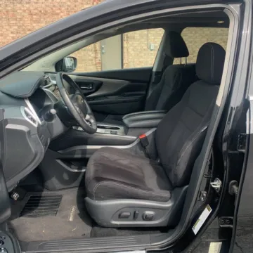 More photos of 2018 Nissan Murano SV at Indy Auto Man - Westfield, IN