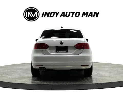 More photos of 2011 Volkswagen Jetta SEL 2.5 at Indy Auto Man - Westfield, IN