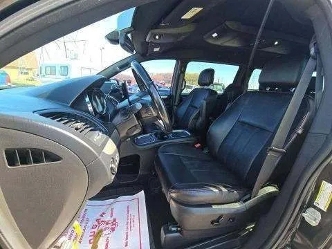 More photos of 2019 Dodge Grand Caravan GT at Indy Auto Man - Westfield, IN