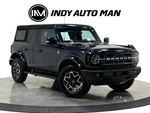 Photos of 2021 Ford Bronco Outer Banks for sale in Westfield, IN at Indy Auto Man - Westfield