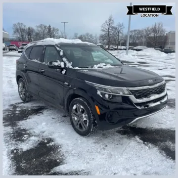 Black 2021 Kia Seltos S for sale in Westfield, IN