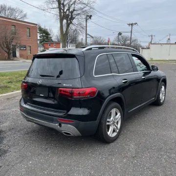Another view of 2020 Mercedes-Benz GLB 250 4MATIC for sale in Westfield, IN at Indy Auto Man - Westfield