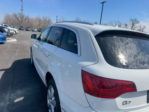 More photos of 2015 Audi Q7 3.0 TDI Premium Plus quattro at Indy Auto Man - Westfield, IN