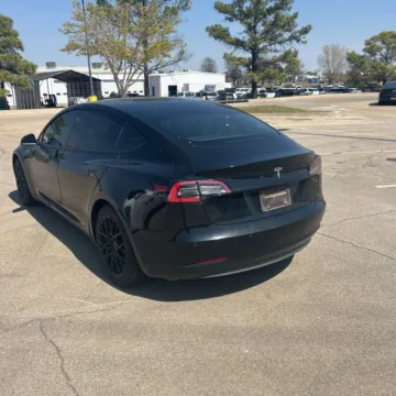 More photos of 2021 Tesla Model 3 Standard Range Plus at Indy Auto Man - Westfield, IN