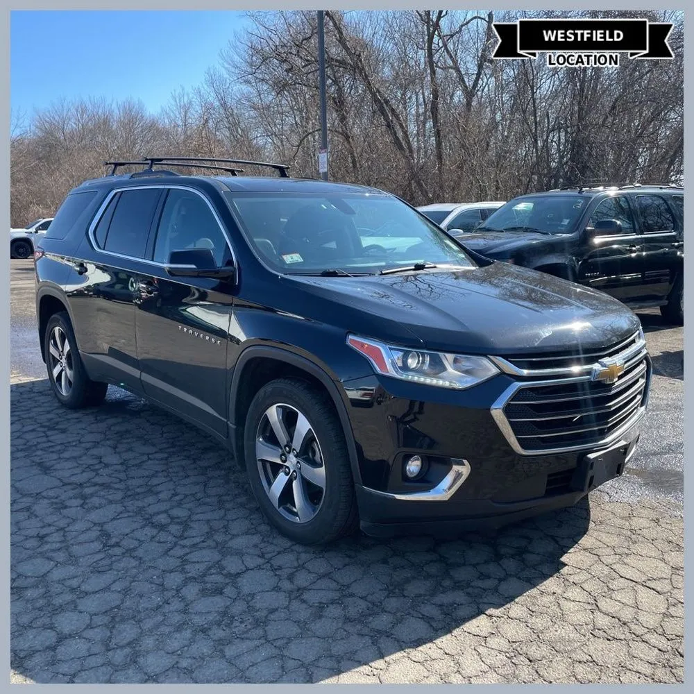 Black 2018 Chevrolet Traverse 3LT for sale in Westfield, IN