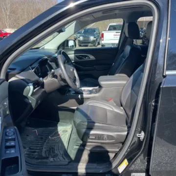 More photos of 2018 Chevrolet Traverse 3LT at Indy Auto Man - Westfield, IN