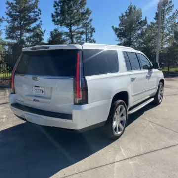 More photos of 2019 Cadillac Escalade ESV Luxury at Indy Auto Man - Westfield, IN