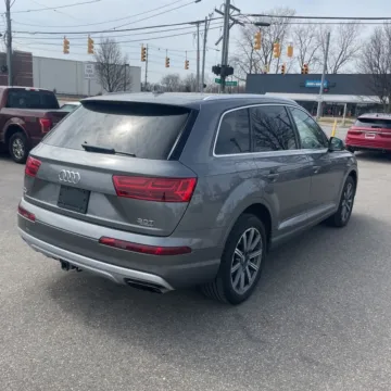 More photos of 2017 Audi Q7 3.0T Premium Plus quattro at Indy Auto Man - Westfield, IN