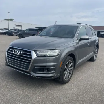 Photos of 2017 Audi Q7 3.0T Premium Plus quattro for sale in Westfield, IN at Indy Auto Man - Westfield