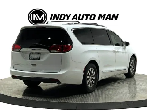 More photos of 2020 Chrysler Pacifica Touring L Plus at Indy Auto Man - Westfield, IN
