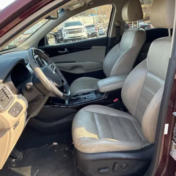 More photos of 2019 Kia Sorento EX at Indy Auto Man - Westfield, IN