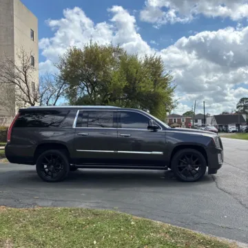 Another view of 2016 Cadillac Escalade ESV Platinum Edition for sale in Westfield, IN at Indy Auto Man - Westfield