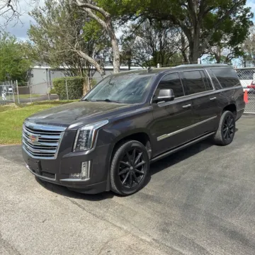 Photos of 2016 Cadillac Escalade ESV Platinum Edition for sale in Westfield, IN at Indy Auto Man - Westfield