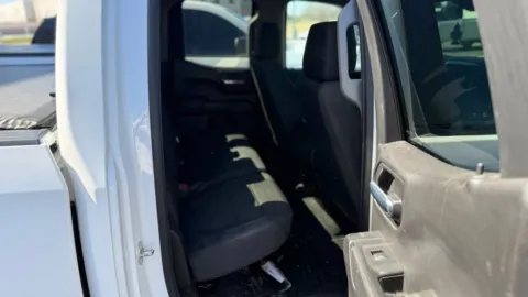 More photos of 2020 Chevrolet Silverado 1500 Custom at Indy Auto Man - Westfield, IN