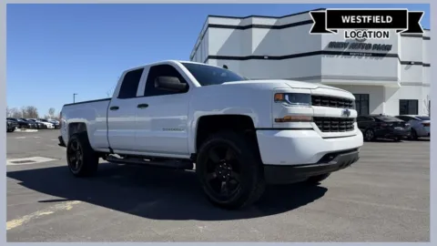 White 2018 Chevrolet Silverado 1500 Custom for sale in Westfield, IN
