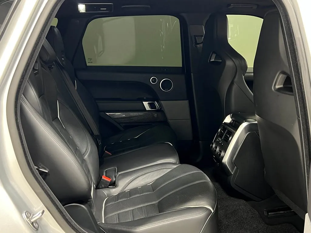 2017 Land Rover Range Rover Sport SVR - Photo 33