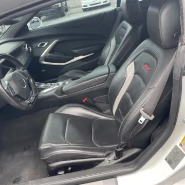 More photos of 2020 Chevrolet Camaro SS 2SS at Indy Auto Man - Westfield, IN
