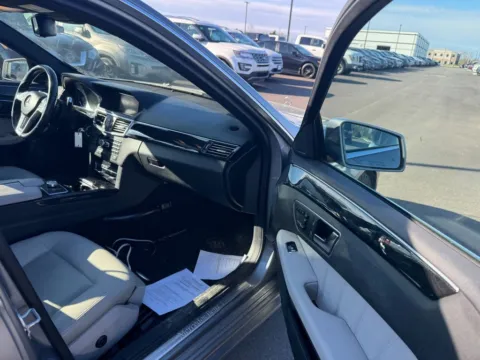More photos of 2013 Mercedes-Benz E-Class E 350 4MATIC at Indy Auto Man - Westfield, IN