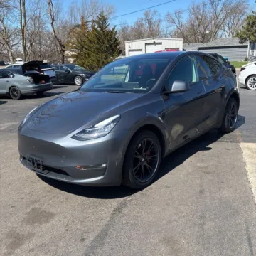 Photos of 2022 Tesla Model Y Long Range for sale in Westfield, IN at Indy Auto Man - Westfield