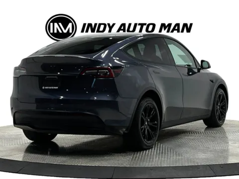 More photos of 2022 Tesla Model Y Long Range at Indy Auto Man - Westfield, IN