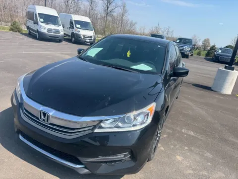 Photos of 2017 Honda Accord Sport Special Edition for sale in Westfield, IN at Indy Auto Man - Westfield