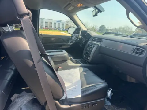 More photos of 2011 GMC Sierra 1500 SLT at Indy Auto Man - Westfield, IN