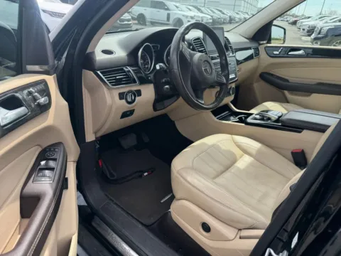 More photos of 2016 Mercedes-Benz GLE 350 4MATIC at Indy Auto Man - Westfield, IN