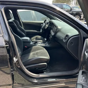 More photos of 2019 Dodge Charger GT at Indy Auto Man - Westfield, IN