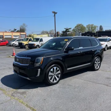Photos of 2020 Kia Telluride S for sale in Westfield, IN at Indy Auto Man - Westfield