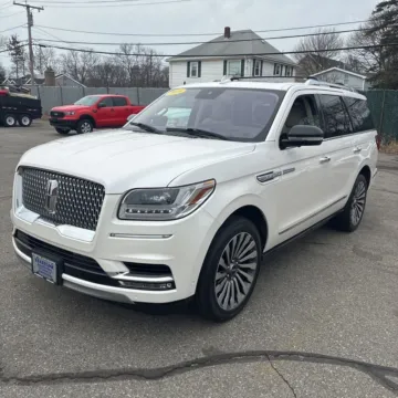 Photos of 2019 Lincoln Navigator Reserve for sale in Westfield, IN at Indy Auto Man - Westfield