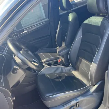 More photos of 2022 Volkswagen Tiguan 2.0T SEL R-Line at Indy Auto Man - Westfield, IN