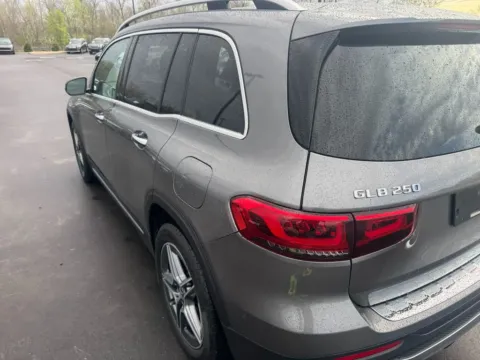 More photos of 2020 Mercedes-Benz GLB 250 4MATIC at Indy Auto Man - Westfield, IN
