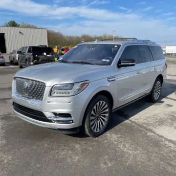 Photos of 2019 Lincoln Navigator Reserve for sale in Westfield, IN at Indy Auto Man - Westfield