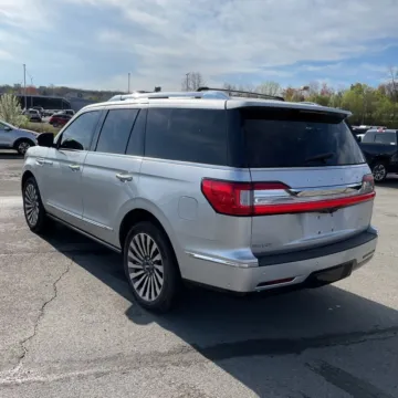 More photos of 2019 Lincoln Navigator Reserve at Indy Auto Man - Westfield, IN