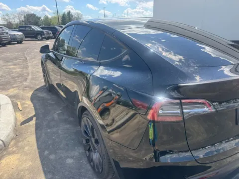 More photos of 2021 Tesla Model Y Performance at Indy Auto Man - Westfield, IN