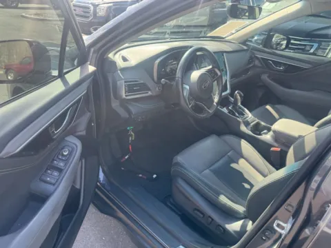 More photos of 2022 Subaru Outback Onyx Edition XT at Indy Auto Man - Westfield, IN