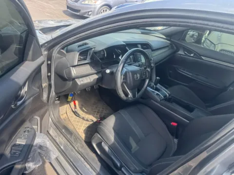 More photos of 2018 Honda Civic Sport at Indy Auto Man - Westfield, IN