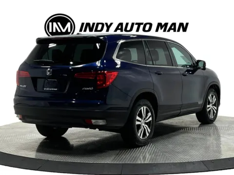 More photos of 2016 Honda Pilot EX-L at Indy Auto Man - Westfield, IN