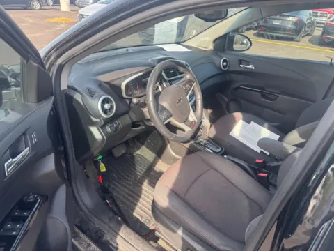 More photos of 2020 Chevrolet Sonic LT at Indy Auto Man - Westfield, IN