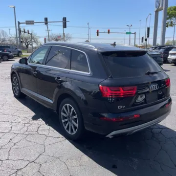 More photos of 2017 Audi Q7 3.0T Prestige quattro at Indy Auto Man - Westfield, IN