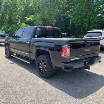 More photos of 2017 GMC Sierra 1500 Denali at Indy Auto Man - Westfield, IN