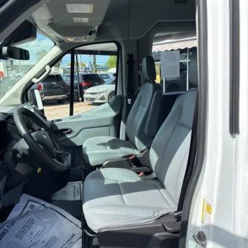 More photos of 2018 Ford Transit-350 XL at Indy Auto Man - Westfield, IN