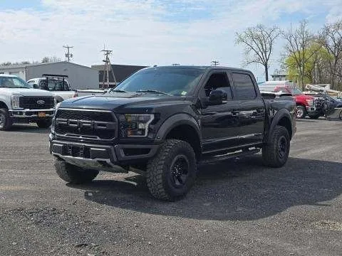 Photos of 2018 Ford F-150 Raptor for sale in Westfield, IN at Indy Auto Man - Westfield