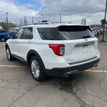 More photos of 2020 Ford Explorer Limited at Indy Auto Man - Westfield, IN