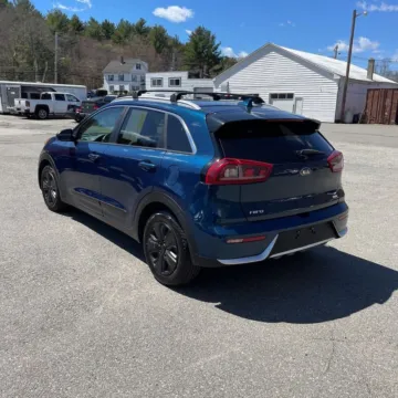 More photos of 2019 Kia Niro LX at Indy Auto Man - Westfield, IN
