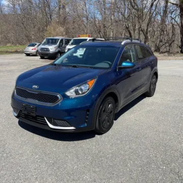 Photos of 2019 Kia Niro LX for sale in Westfield, IN at Indy Auto Man - Westfield