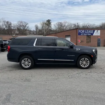 Another view of 2021 GMC Yukon XL SLT for sale in Westfield, IN at Indy Auto Man - Westfield