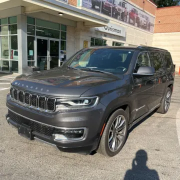 Photos of 2022 Jeep Wagoneer Series III for sale in Westfield, IN at Indy Auto Man - Westfield