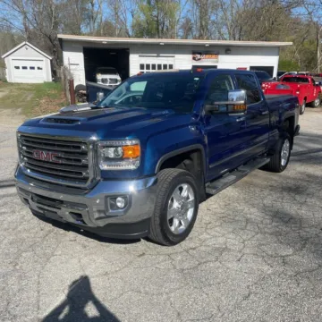 Photos of 2018 GMC Sierra 2500HD SLT for sale in Westfield, IN at Indy Auto Man - Westfield